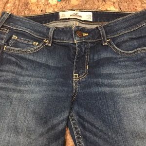 Practically new hollister jeans 👖